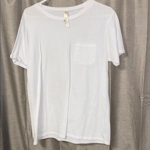 Basic White T-Shirt Size S